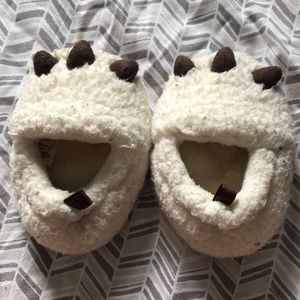 Bear paw slippers